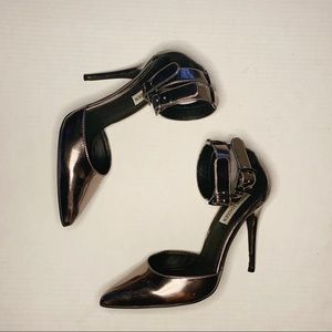 ⭐️ Steve Madden Pewter Metallic Ankle Strap Heels